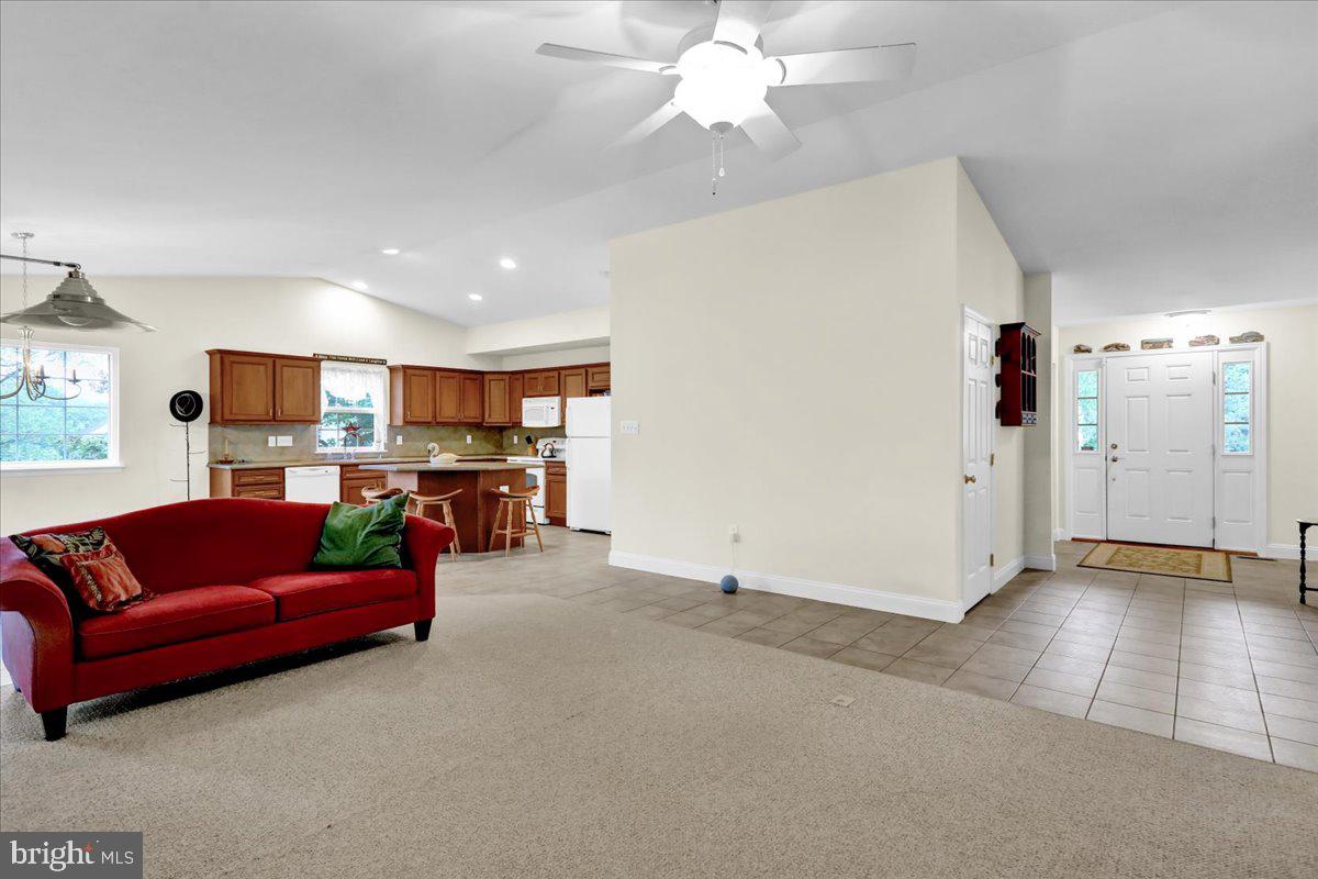 9 COURTNEY REA CIRCLE