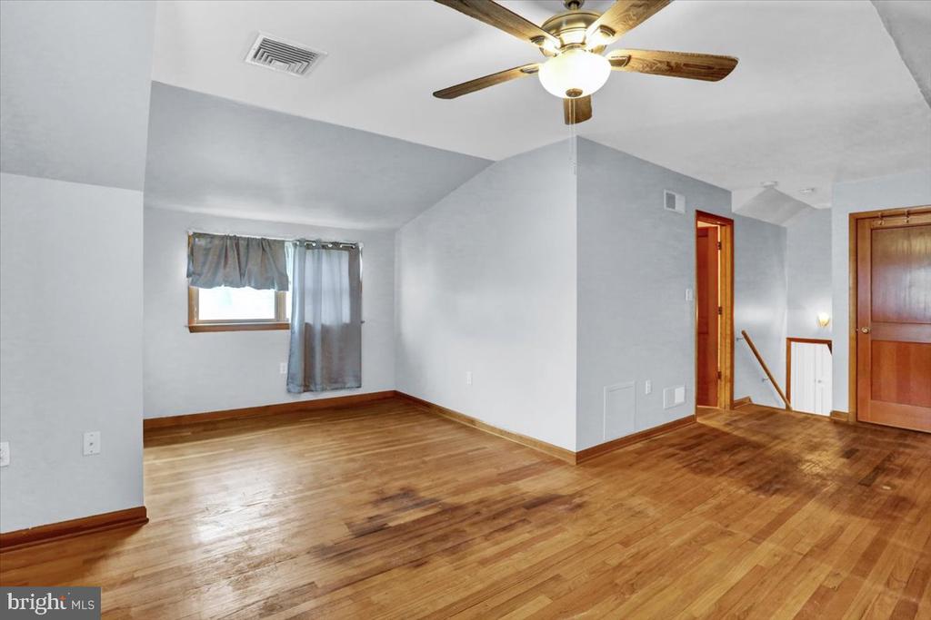905 N 25TH STREET