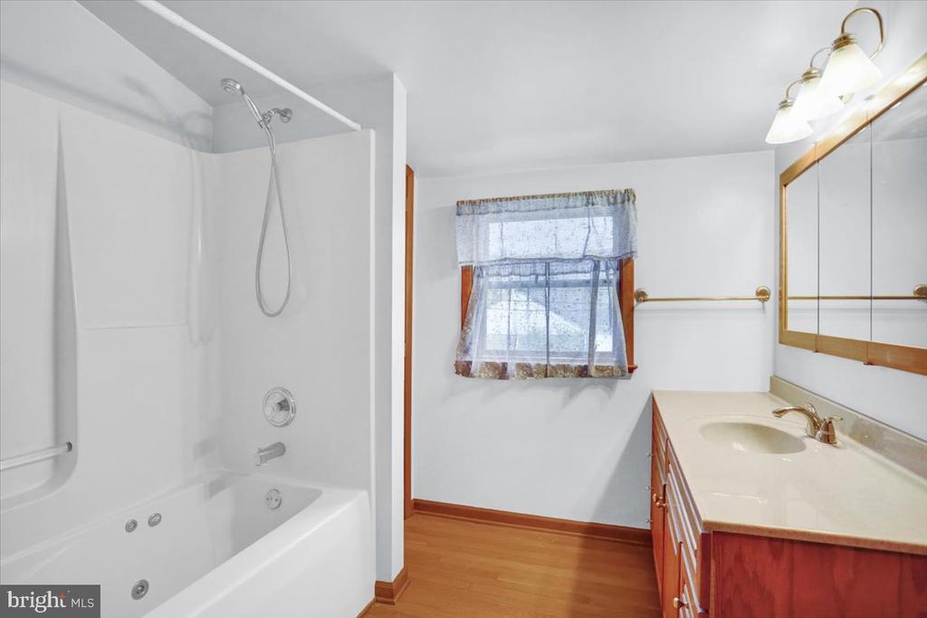 905 N 25TH STREET