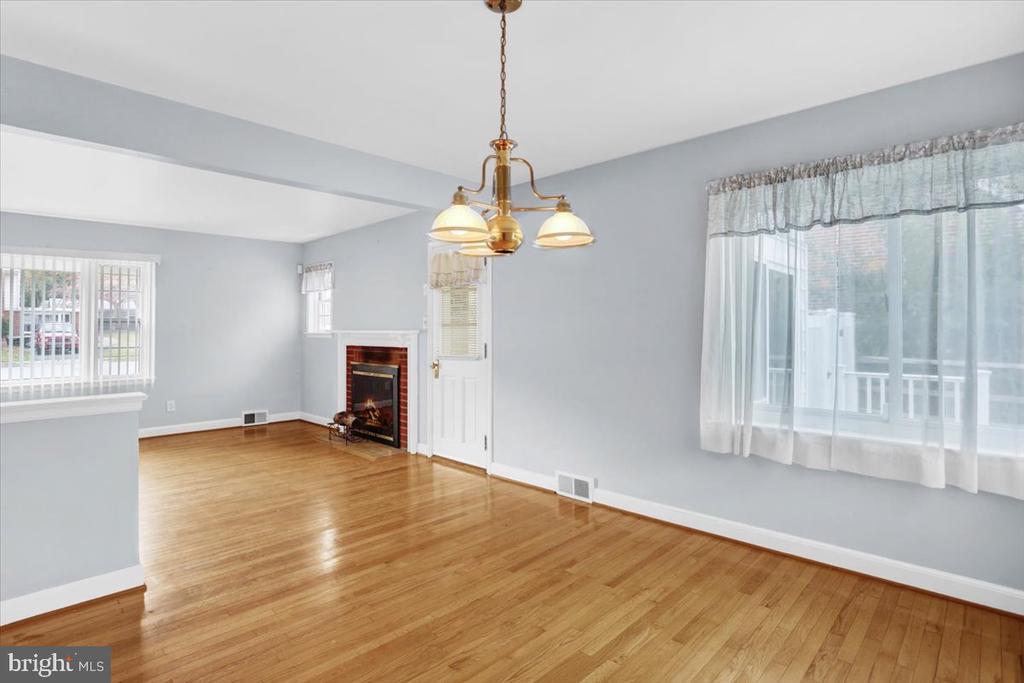 905 N 25TH STREET