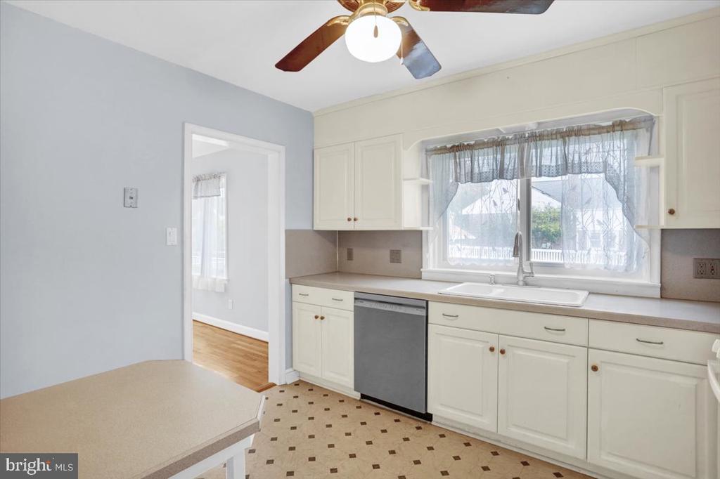 905 N 25TH STREET