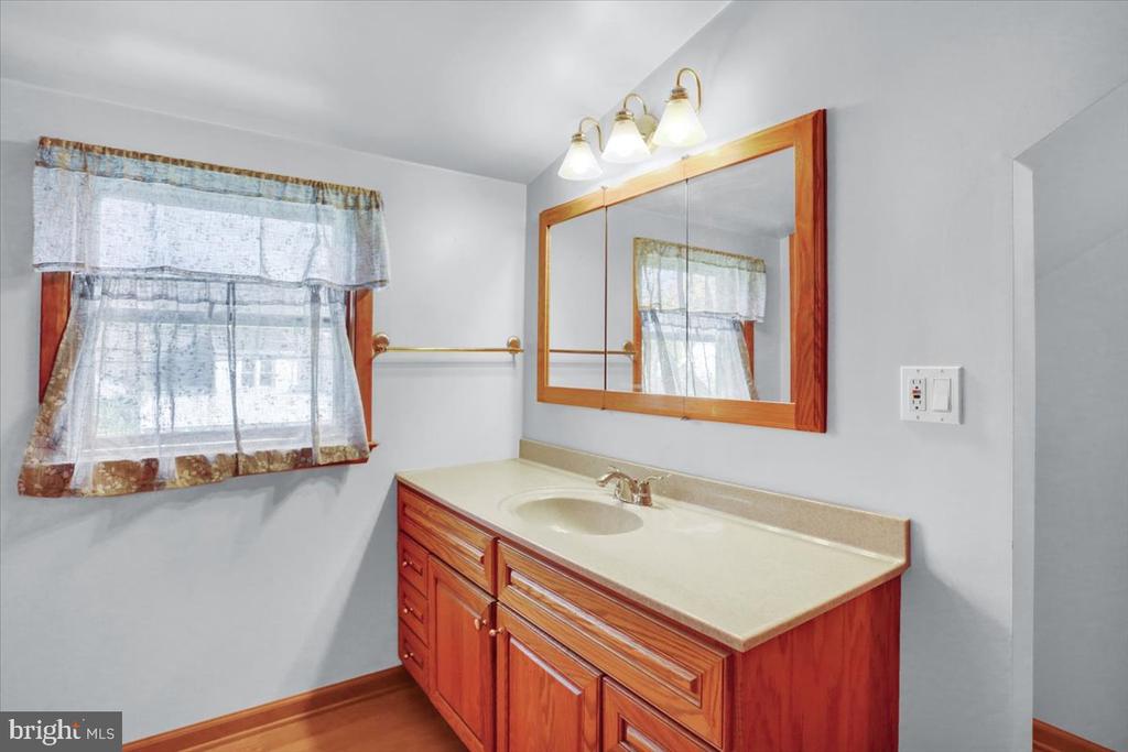 905 N 25TH STREET