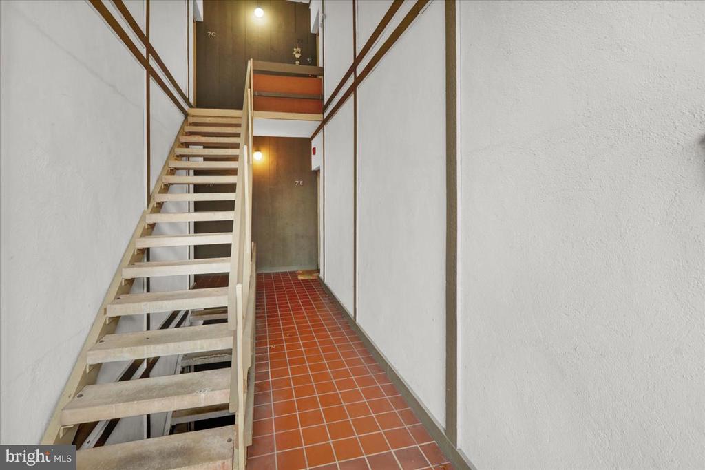 7 FAIRWAY ROAD E