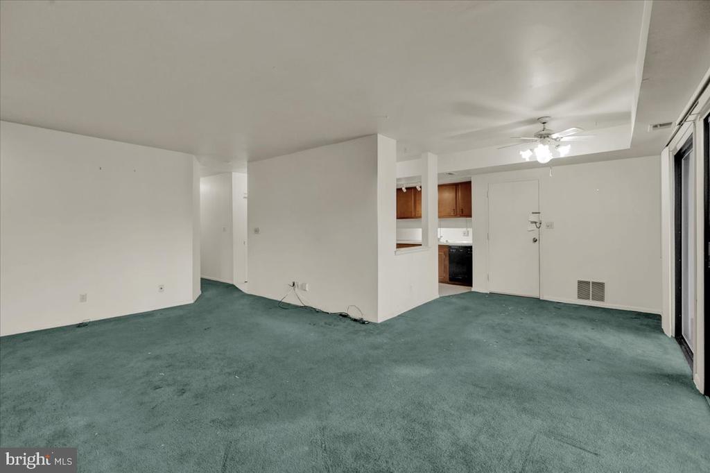 7 FAIRWAY ROAD E