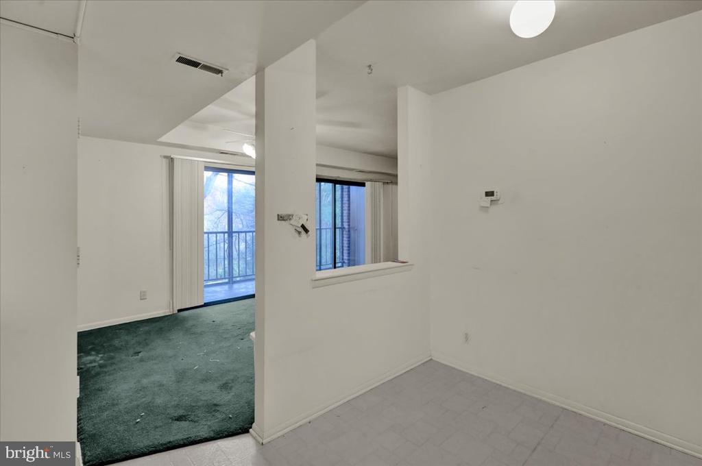 7 FAIRWAY ROAD E