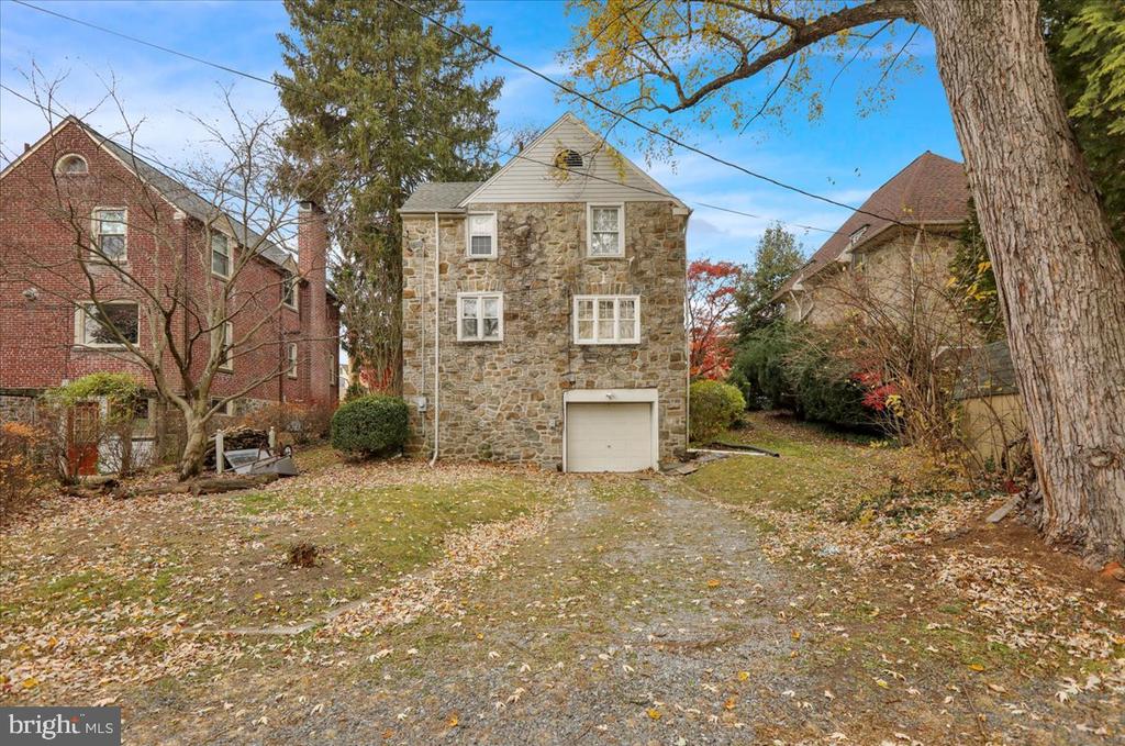 209 ENDLICH AVENUE