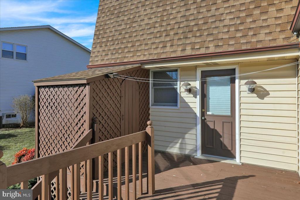 15 COURTLEIGH PLACE