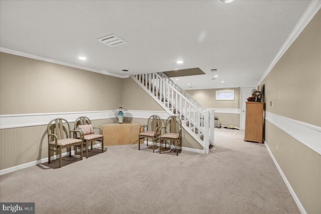 15 COURTLEIGH PLACE