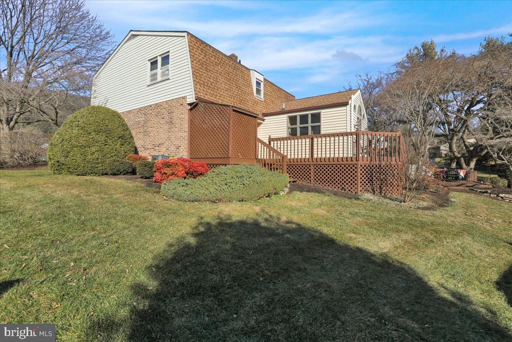 15 COURTLEIGH PLACE