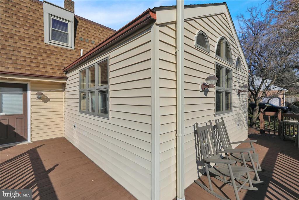 15 COURTLEIGH PLACE