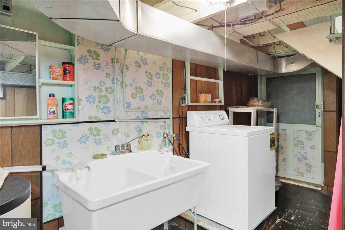 1311 E BELLEVUE AVENUE