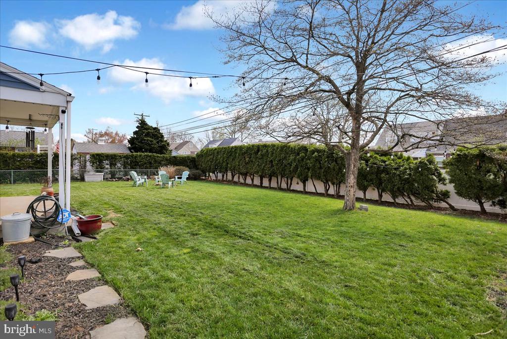 3812 REIFF PLACE