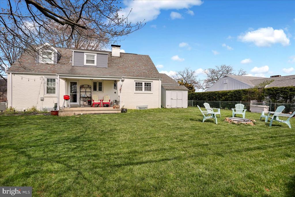 3812 REIFF PLACE
