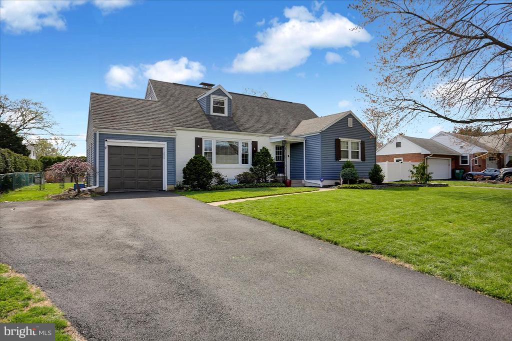 3812 REIFF PLACE