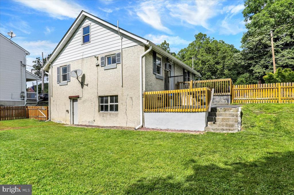 4114 SEFRANKA ROAD