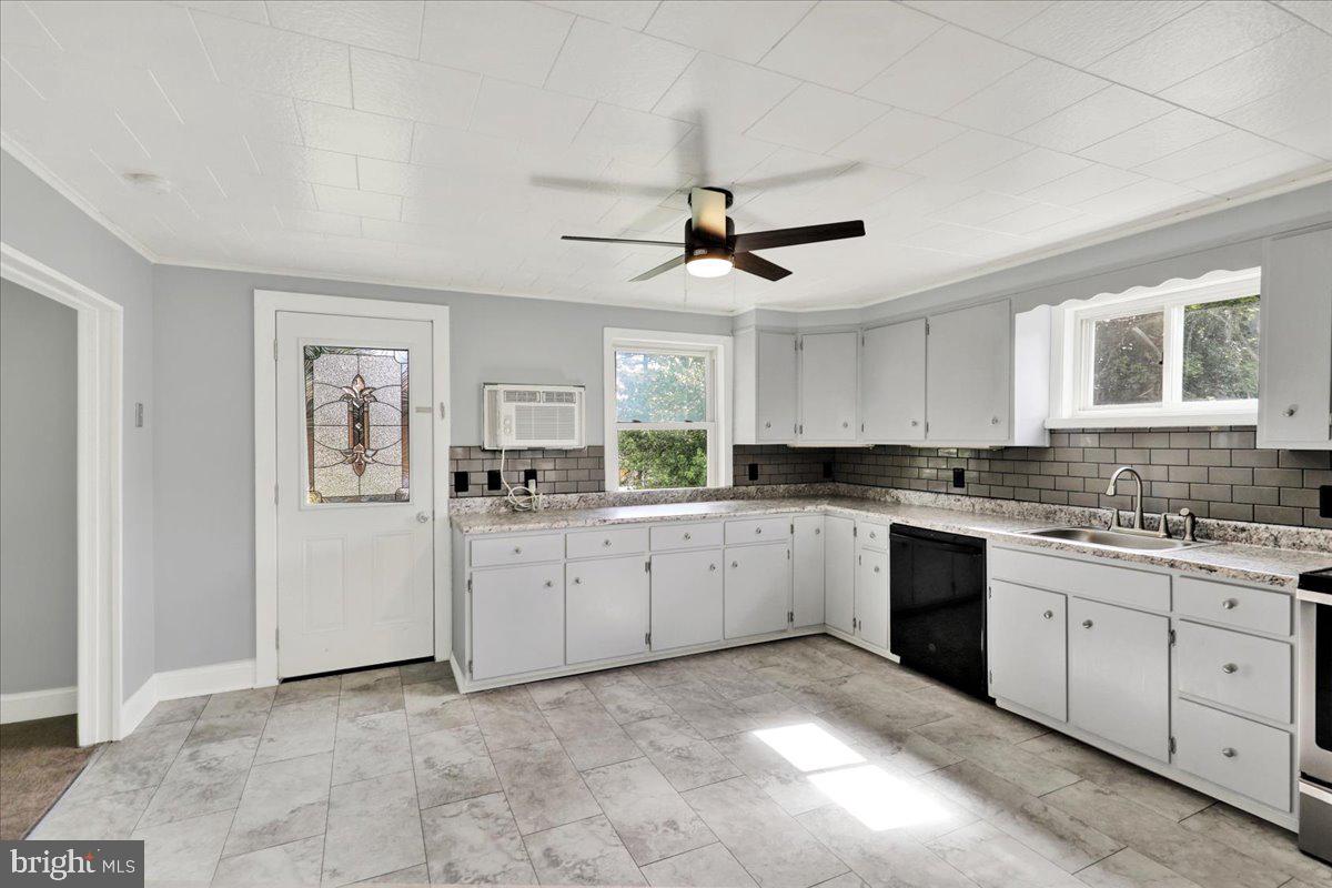 4114 SEFRANKA ROAD