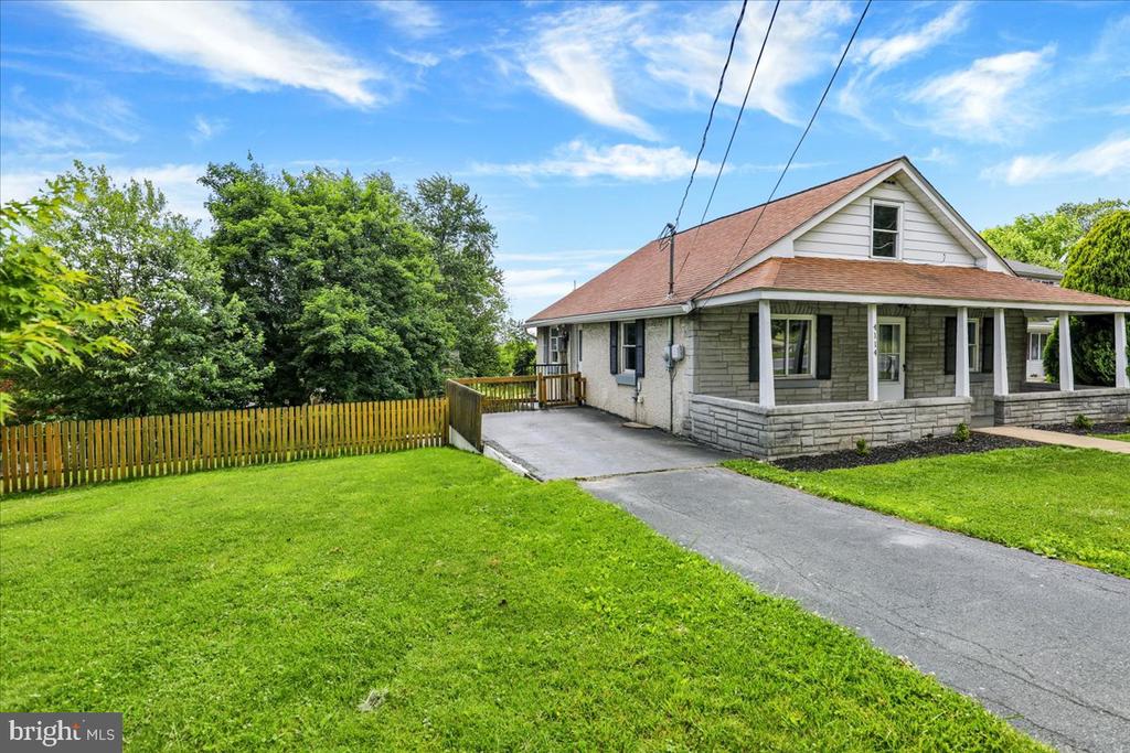 4114 SEFRANKA ROAD