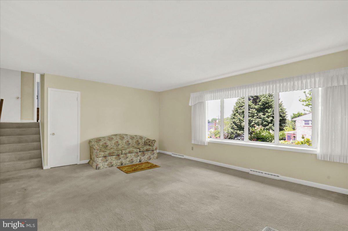 328 WHEATLAND AVENUE