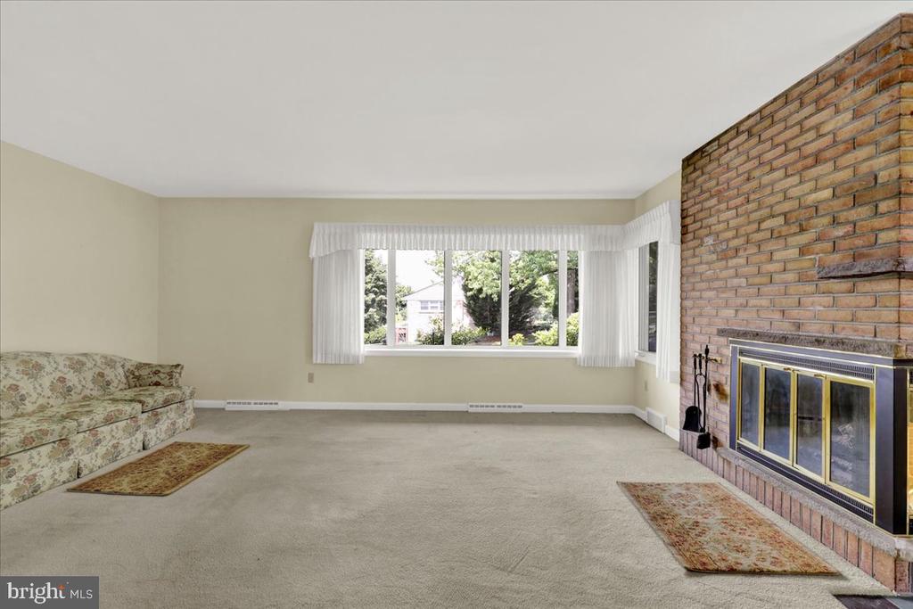 328 WHEATLAND AVENUE