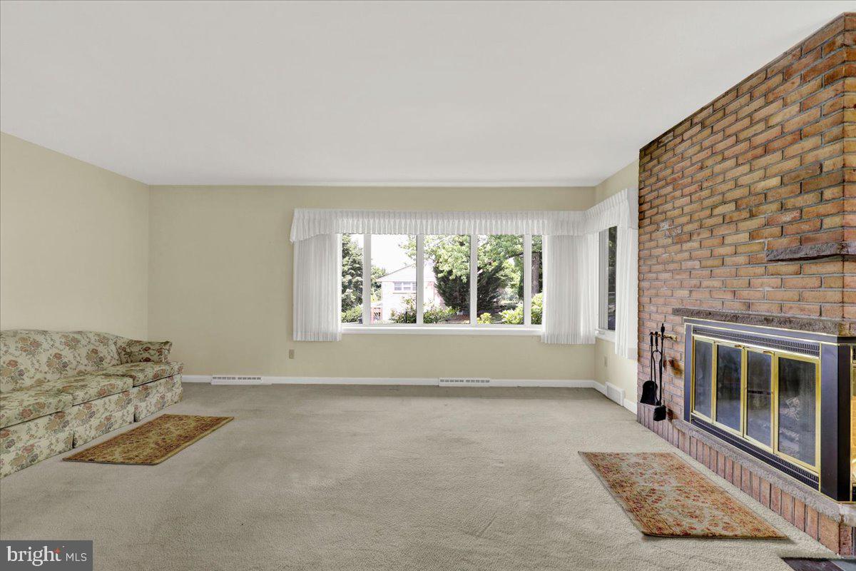 328 WHEATLAND AVENUE