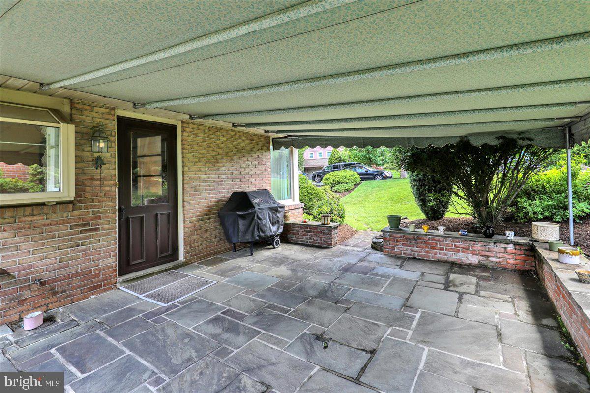 328 WHEATLAND AVENUE