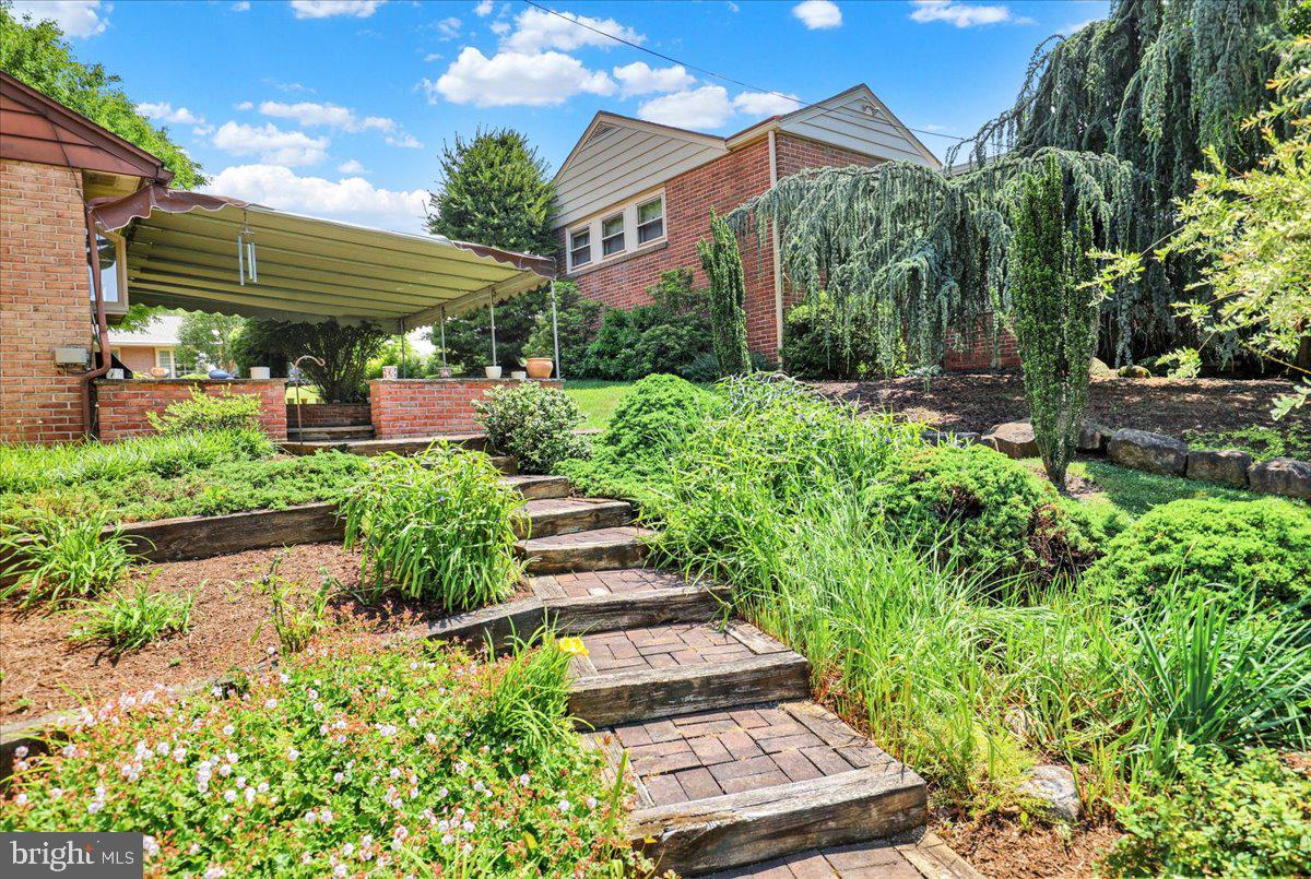 328 WHEATLAND AVENUE