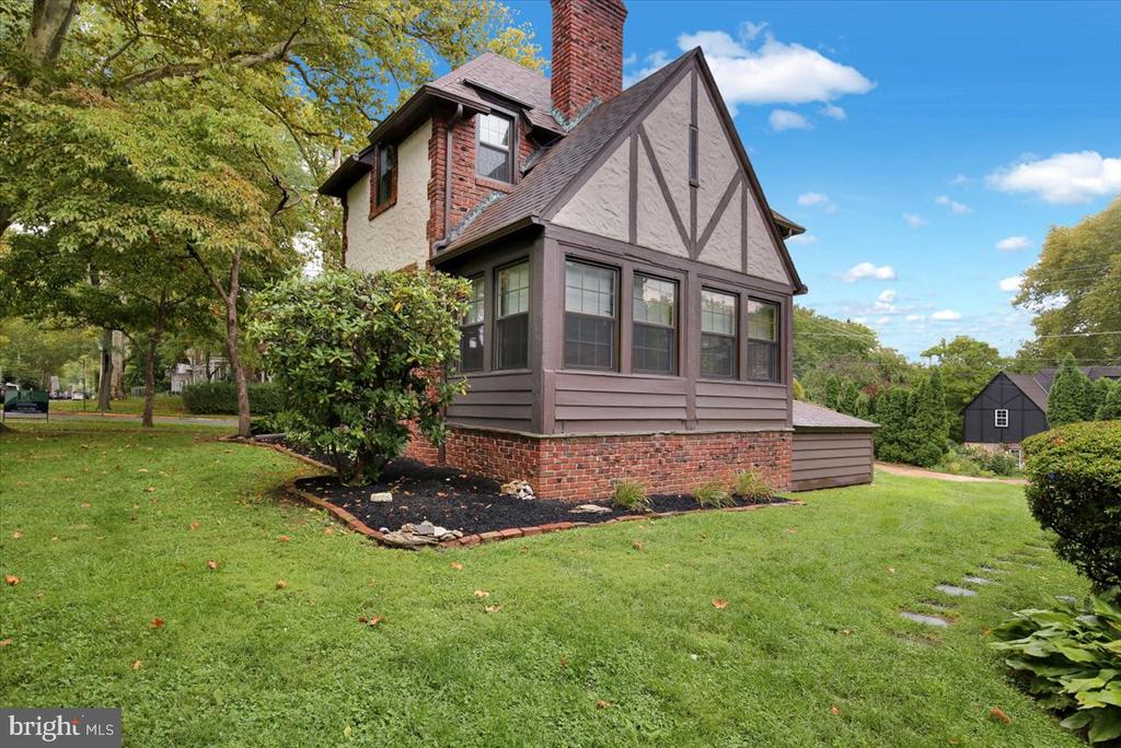 501 SUNSET ROAD