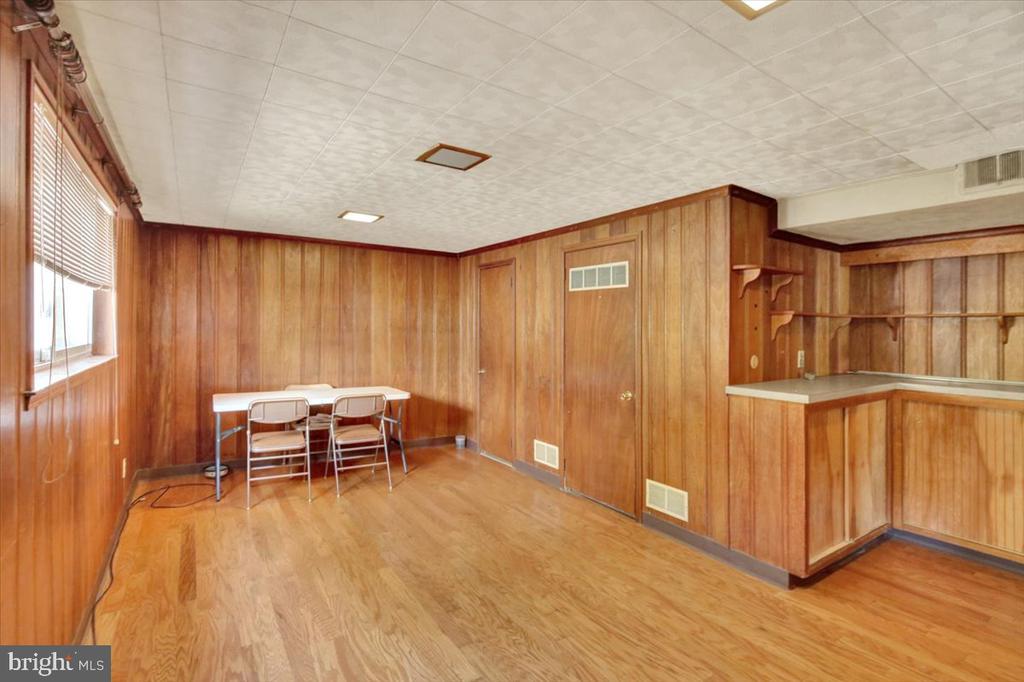 2001 RESERVOIR ROAD
