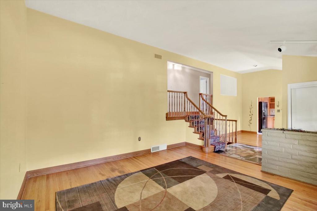 2001 RESERVOIR ROAD