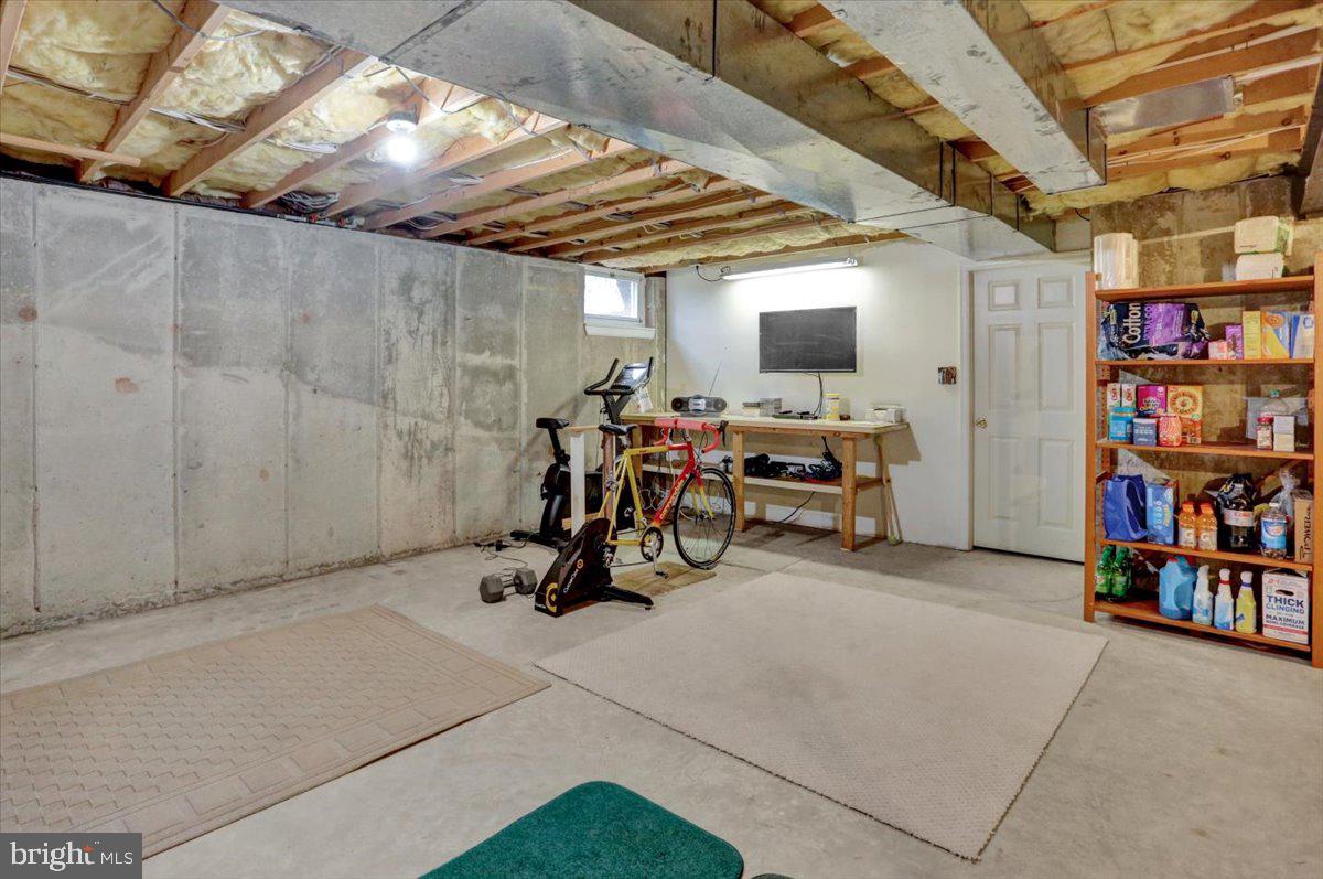 111 Barton Dr
