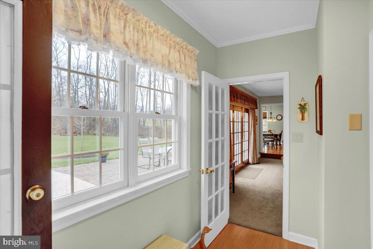 111 Barton Dr