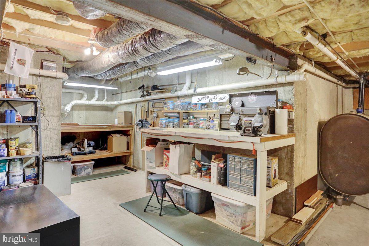 111 Barton Dr