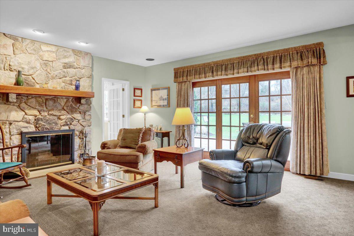 111 Barton Dr