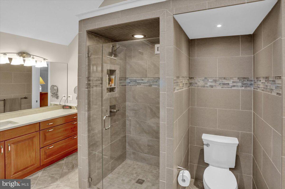 111 Barton Dr