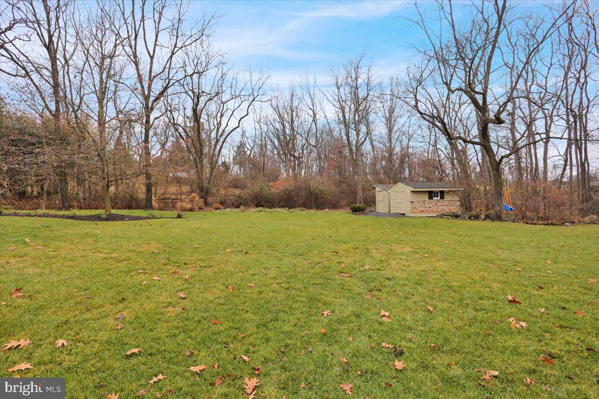 111 Barton Dr