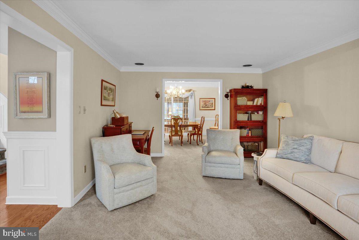 111 Barton Dr