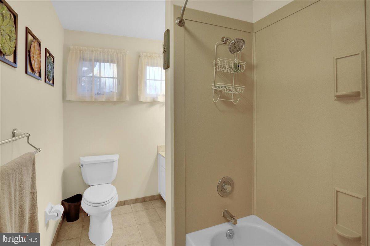 111 Barton Dr
