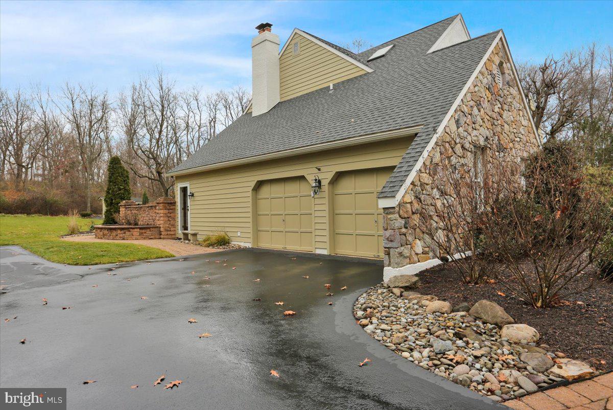 111 Barton Dr