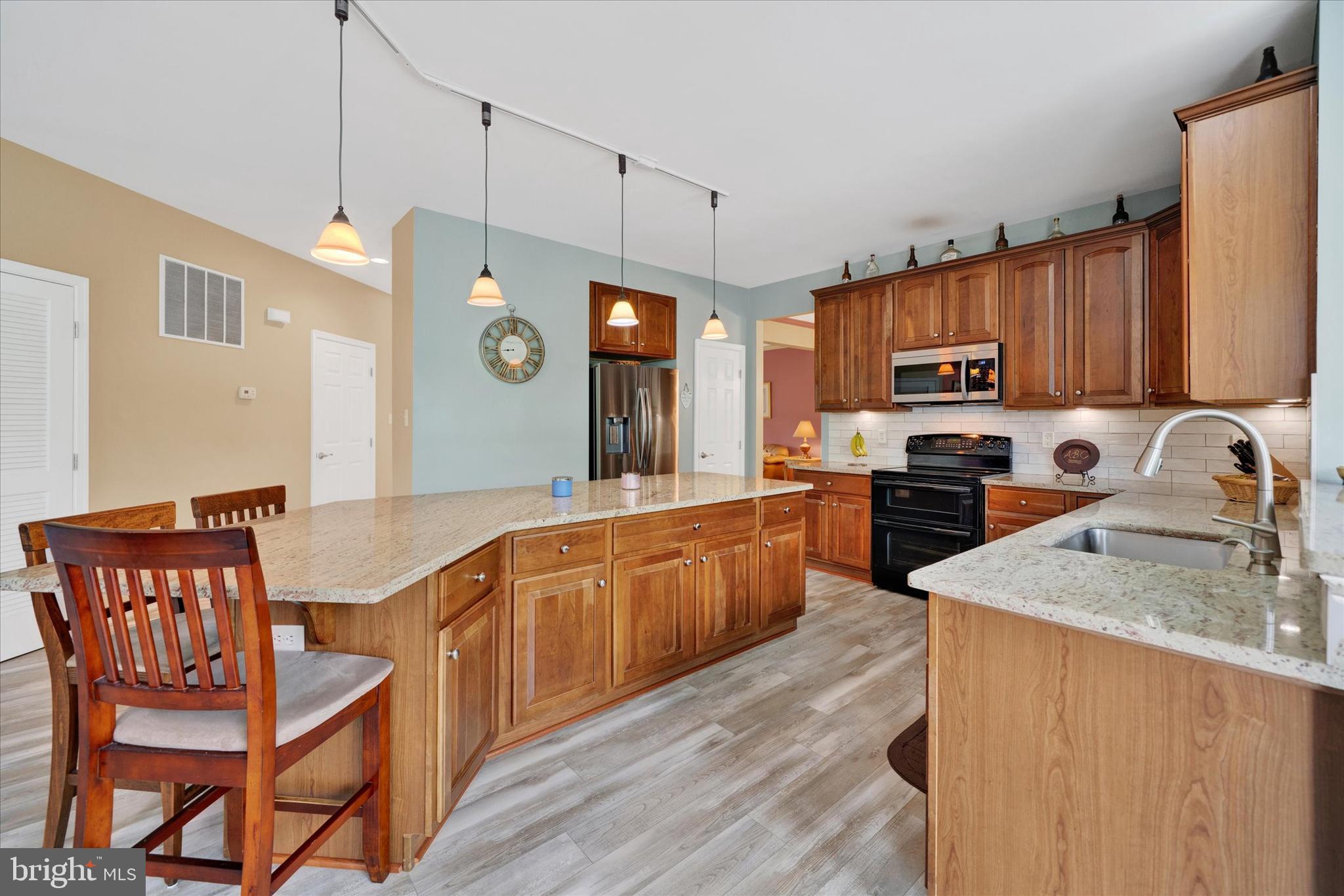1167 S Sanatoga Rd