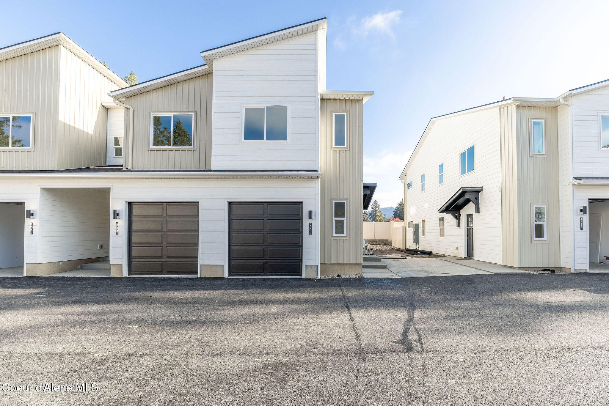 3664 N Torrey Pine Ln