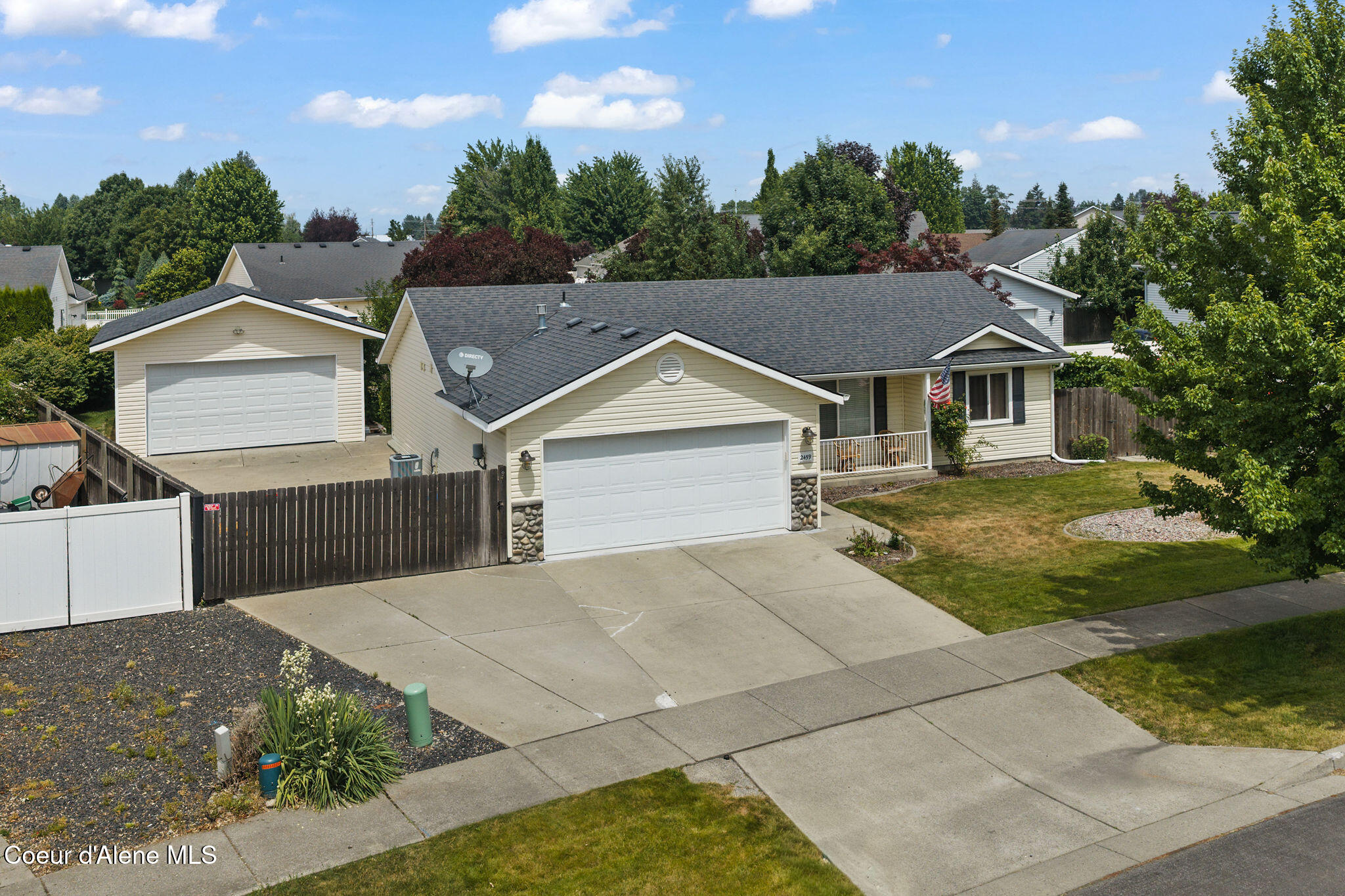 2459 W Warwick CT