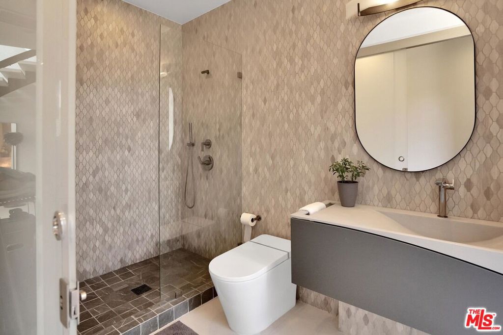 1368 Beckwith Avenue