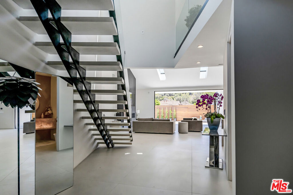 1368 Beckwith Avenue