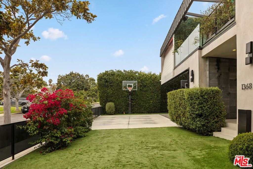 1368 Beckwith Avenue
