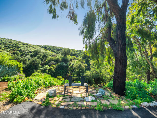 3052 Escondido DR