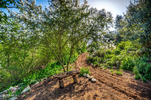 3052 Escondido DR
