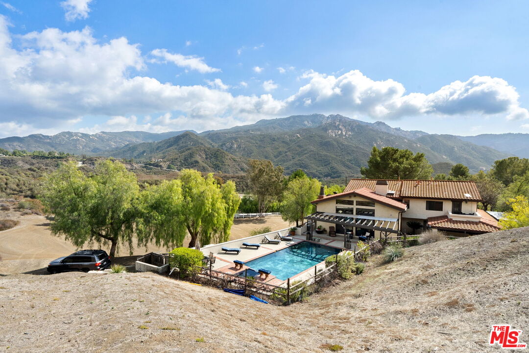 25615 Mulholland Hwy