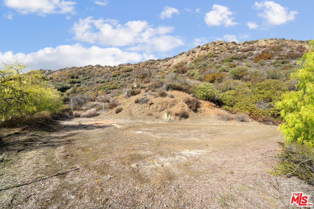 25615 Mulholland Hwy