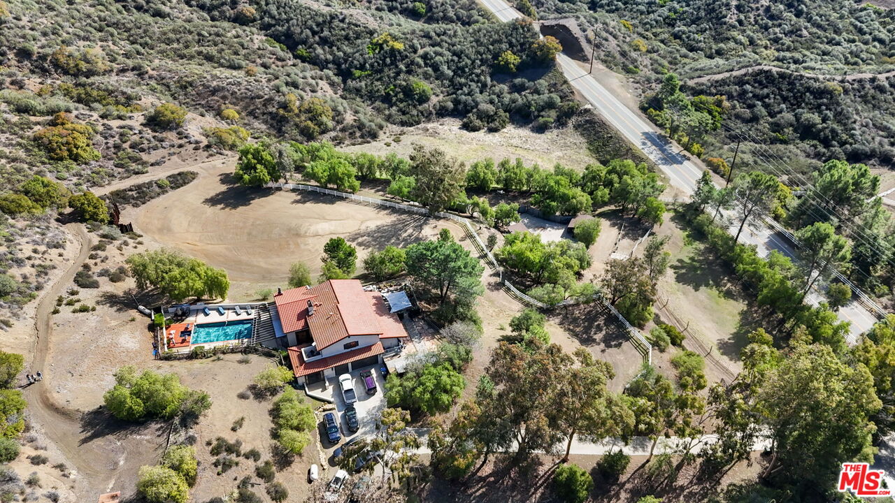 25615 Mulholland Hwy