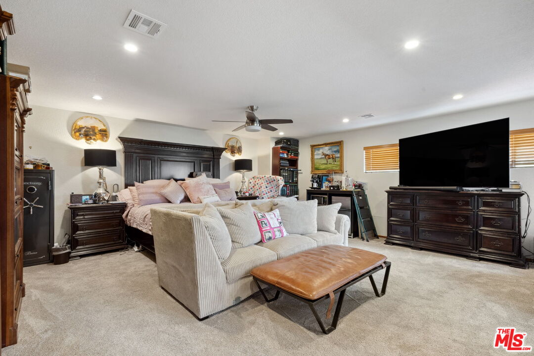 25615 Mulholland Hwy
